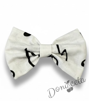 Фиба с панделка в бяло с ноти