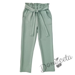 Детски панталон за момиче в цвят мента с висока талия и колан 1