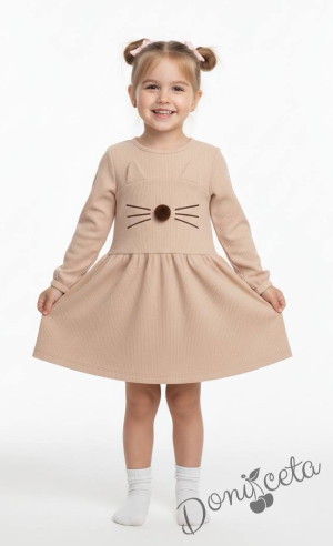 Рипсена детска рокля с котенце в бежово с дълъг ръкав 