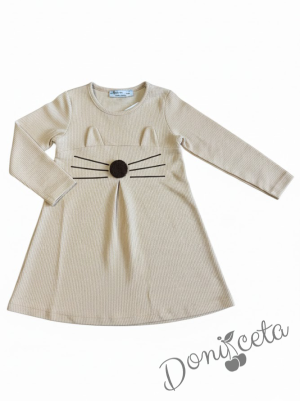 Рипсена детска рокля с котенце в бежово с дълъг ръкав 