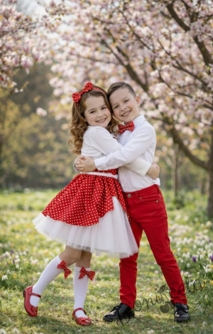 Официален комплект от 4 части- рокля Надежда в червено на бели точки с тюл в бяло, болеро в бяло, диадема в червено на бели точки и чорапи с червени панделки на бели точки 