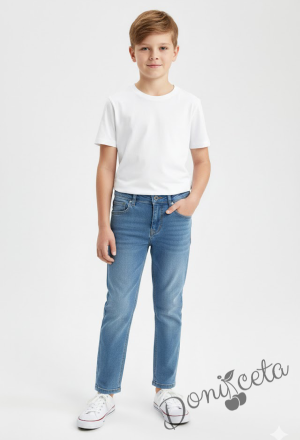 Детски дълги дънки в светлосиньо за момче 