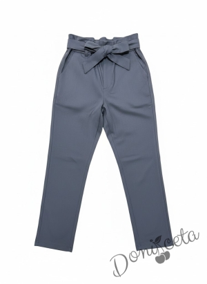 Детски спортно-елегантен панталон трико за момиче в сиво с висока талия и колан