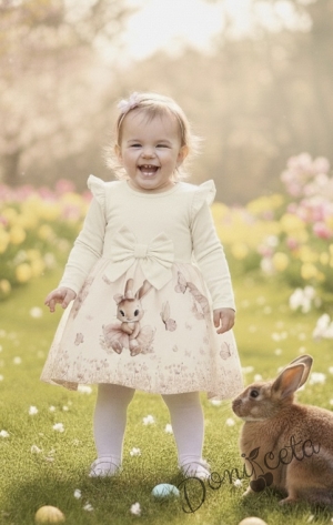 Детска рокля с дълъг ръкав в екрю с къдрички, панделка и изображение на зайче-балерина