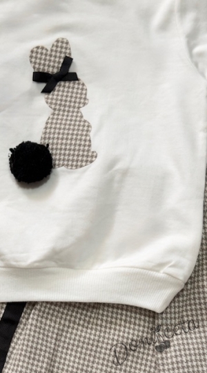 Детски комплект за момиче от 2 части - блуза в бяло със зайче и панталон в пепит с панделки