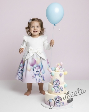Детска рокля в екрю с къдрички, панделка и еднорог