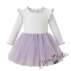 Детска ежедневна рокля с дълъг ръкав в бяло и лилаво с къдрички с кант в лилаво на рамената Оливия от колекция Лилавина