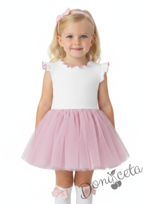 Детска ежедневна рокля без ръкав в бяло и розово с къдрички с кант в розово на рамената Оливия 