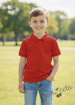 Детска тениска с якичка в червено, подходяща за момче или момиче и за ученическа униформа 