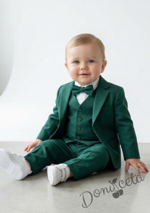 Официален детски костюм със сако за момче от 5 части в зелено-сако, панталон, риза, елек с един ред копчета и папийонка от колекция Зелениада