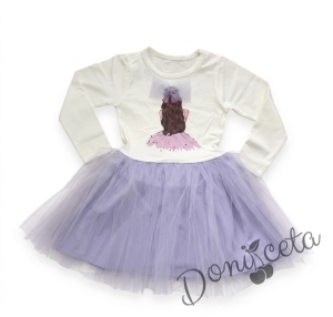 Детска ежедневна рокля с дълъг ръкав в лилаво с красива картинка с момиченце 