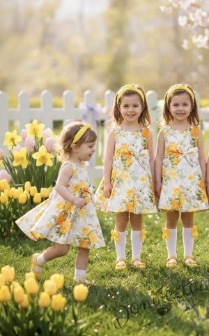 Детска рокля клош Вилина на нежни цветя в жълто 