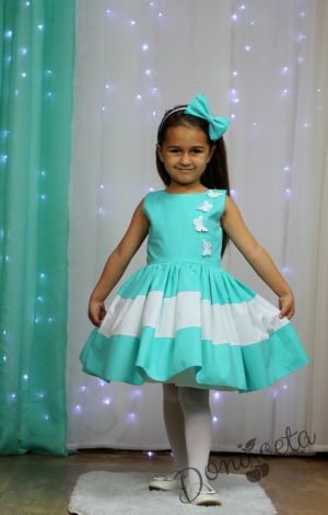 Рокля в цвят мента с пеперудки