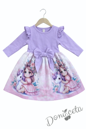 Детска рокля в лилаво с дълъг ръкав с къдрички, панделка и картинка на момиченце 