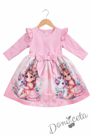 Детска рокля с дълъг ръкав в розово с къдрички, панделка и картинка на момиченце
