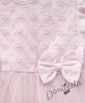 Бебешка рокля в бонбонено розово с нежна бродерия