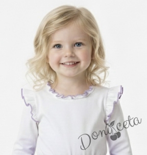 Детска блуза с дълъг ръкав за момиче в бяло с къдрички и кант в лилаво