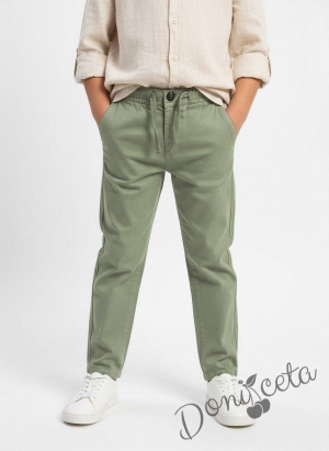 Детски спортно-елегантен панталон за момче в зелено с връзки и джобове