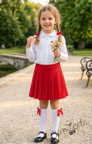 Детска пола в червено за момиче Тамара тип плисирана