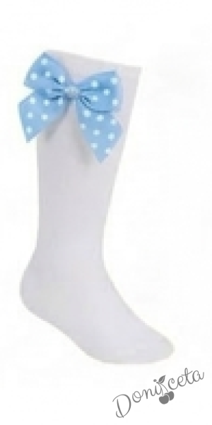 Комплект от детска рокля в светлосиньо на бели точки с 3D пеперуди Далента с диадема и чорапки