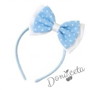 Комплект от детска рокля в светлосиньо на бели точки с 3D пеперуди Далента с диадема и чорапки