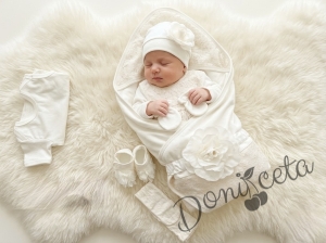 Комплект за изписване от 7 части за момиче в бяло с дантела и цвете