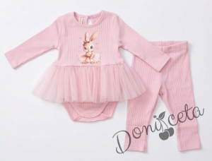 Бебешки рипсен комплект от 2 части- боди в розово с тюл и картинка зайче и панталонки 
