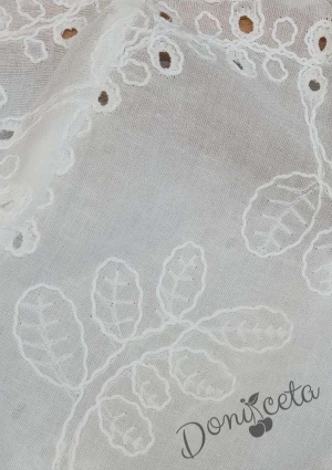 Детска бяла риза за момиче с дълъг ръкав и нежна бродерия