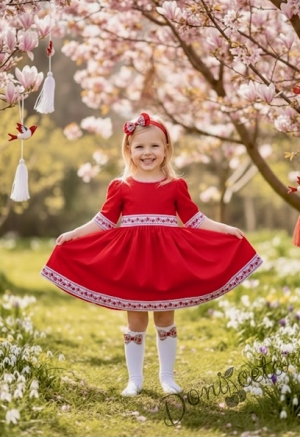 Комплект от детска рокля в червено с фолклорни етно мотиви с ръкав до лакътя, диадема и чорапки