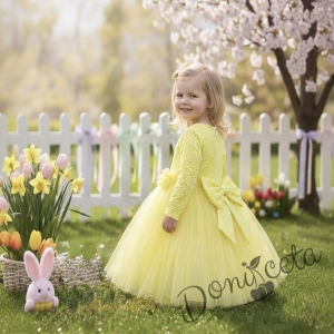 Официална дълга детска рокля Крис от дантела и тюл в жълто с дълъг ръкав с подвижна пола обръч отдолу