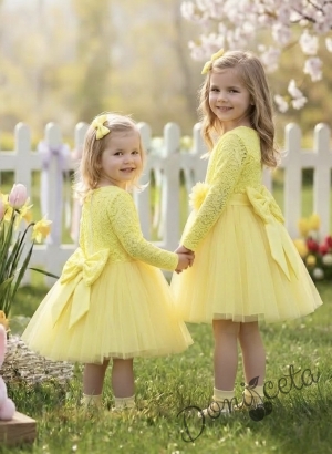 Детска празнична рокля с дълъг ръкав в жълто с дантела и тюл Крис