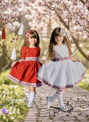 Комплект от детска рокля в червено с фолклорни етно мотиви с ръкав до лакътя, диадема и чорапки в червено