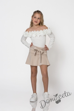 Детска блуза за момиче с дълъг ръкав с ефектно деколте с къдрички