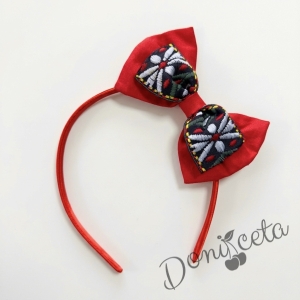 Комплект от детска етно рокля тип носия в червено с шевица с фолклорни мотиви , чорапки и диадема 