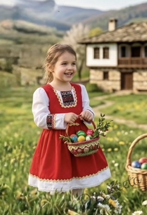 Детска етно рокля с дълъг ръкав в червено с фолклорни/етно мотиви тип народна носия с престилка в зелено