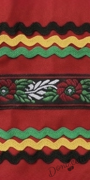 Детска народна престилка в червено с етно мотиви за момиче 