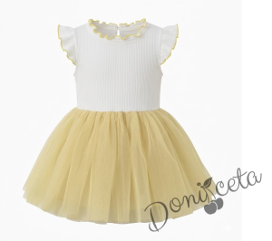 Детска ежедневна рокля Оливия без ръкав в бяло и жълто с къдрички с кант в жълто на рамената 