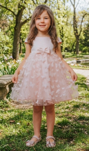 Ефирна детска рокля с 3D пеперуди в розово 
