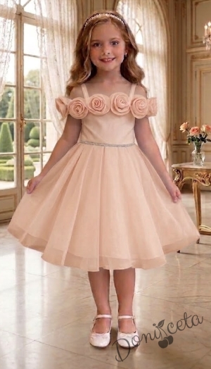 Къса официална детска рокля Вяра с деколте декорирано с обемни 3D рози в прасковено