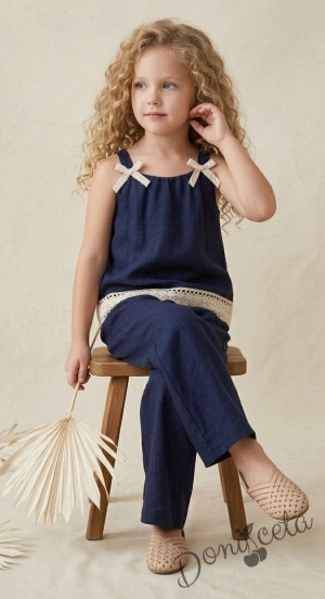 Комплект за момиче от топ и разкроен панталон в синьо