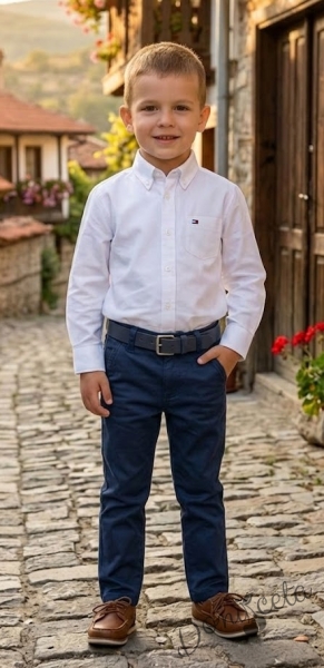 Спортно-елегантен панталон за момче със скрит джоб в тъмносин цвят