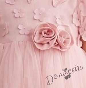 Нежна детска рокля с цветя и тюл в розово с къс ръкав