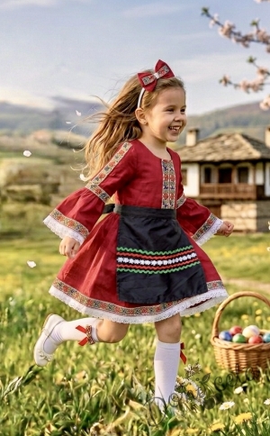 Комплект от детска етно рокля Ели в червено тип носия с ръкав до лакътя с шевица и фолклорни мотиви и престилка