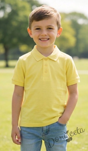 Детска тениска с яка в жълто, подходяща за момче или момиче и за ученическа униформа 