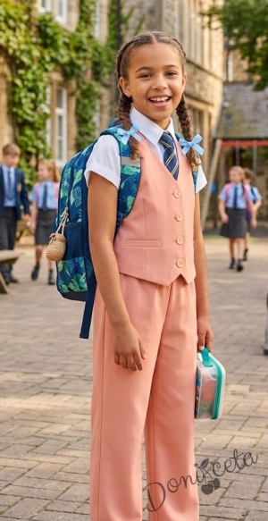 Комплект от 2 части - елек и разкроен панталон в прасковено, подходящ и за ученическа униформа