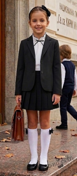 Комплект от 5 части пола Гери, сако в черно, ризка в бяло с къс ръкав и къдрички , чорапи с панделка в черно и диадема