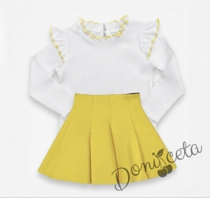 Комплект от пола в жълто и блузка в бяло с дълъг ръкав с къдрички в жълто
