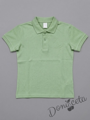 Детска тениска с яка в зелено, подходяща за момче или момиче и за ученическа униформа 