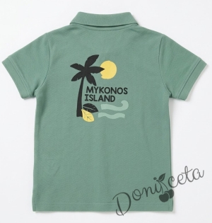 Детска блуза  за момче с къс ръкав и яка в масленозелено с щампа