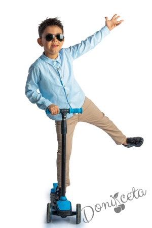 Детски комплект от риза с дълъг ръкав в светлосиньо и дълъг панталон в бежово с колан в черно 6